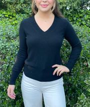 Neiman Marcus v-neck cashmere sweater