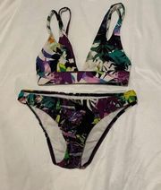 Express extra small – small Hawaiian print bikini