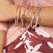 NWT Stella & Dot Collectors Box Stretch Bracelet Set of 3, Pinks, Gold & Pearls!