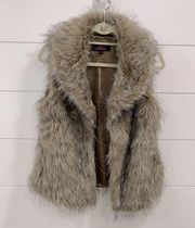 Jack By BB Dakota Faux Fur Vest Size M