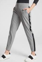 Athleta Brooklyn Plaid Ankle Pants Lightweight Versatile Casual Everyday Gray 16