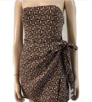 GEOMETRIC STRAPLESS TIE ACROSS DRESS