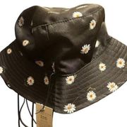 Alice + Olivia NEW Super cute reversible daisy bucket hat, designer, spring