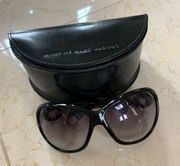 Marc Jacobs Black and Chain Side Sunglasses w/Case