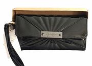 Jessica Simpson Zoe Wristlet Clutch, Black