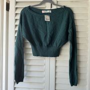 NWT  Beach crew neck crop sweater