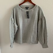 NWT Timing Balloon Sleeve Gray Pullover Large