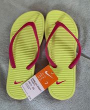 light Flip Flops NWT