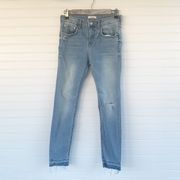 ZARA  Woman light wash distressed mid rise skinny jeans size 6