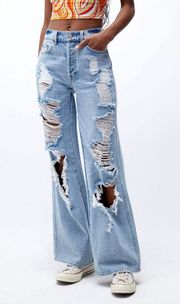 Lightwash Ripped Jeans