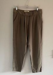 Women Anthropologie  silk Army green trousers size xs/small