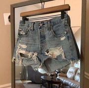 501 Distressed Denim Shorts Size Large