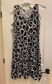 Black and White Mini Dress Size Large