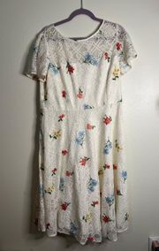 Lace And Floral Embroidered Dress Sz 16