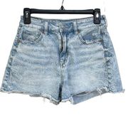 American Eagle  SZ 2 Mom Jean Shorts High-Rise Pockets Frayed Hem Light Wash Blue