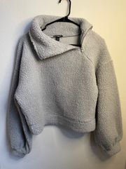 NWT  Sherpa Pullover Sweatshirt Grey