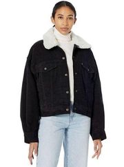 Levi’s  Sherpa Trucker Jacket