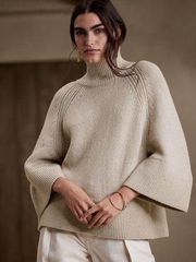 Banana Republic Women’s Firenze Flare-Sleeve Wool Sweater Heather Oatmeal Medium