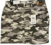 Camo Mini Skirt NWT Kensie Jeans Sz 4/27 Camouflage Distressed Denim Skirt