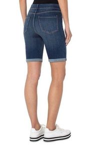 NWT Liverpool The Bermuda Chloe Pull-On Mid Rise Stretch Denim Jean Shorts 6/28