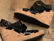 Donald Pliner Platform Wedge Heeled  Sandal Black Embossed Straps GRETEL 2 7.5 M