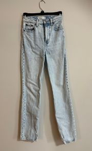 Abercrombie & Fitch Abercrombie 90s Straight Ultra High Rise Jeans