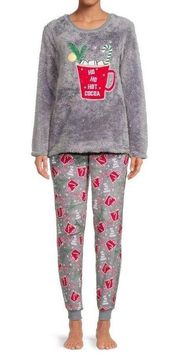 Secret Treasures Women's Plush Cocoa Holiday Christmas Pajamas 2-Piece SZ XS