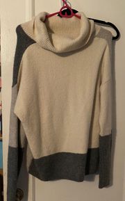 Color Blocked Arms Sweater