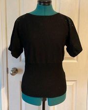 NWT cable & gauge size S short sleeve sweater top