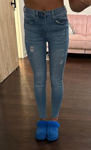 Light Wash High Rise Skinny Jeans.