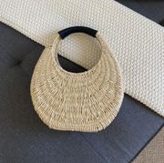 Structured Straw Purse 