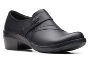 Clark’s collection ULTIMATE comfort ANGIE PEARL BLACK LEATHER Upper CUIR NOIR BALANCE MAN MADE MATERIAUX SYNTHETIQUES slip on New with tag  Same day shipping  Smoke and pets free  Elevate your casual wardrobe with these  slip-on shoes from the Angie collection. The black leather upper is complemented by a low heel, making them perfect for everyday wear. The shoes feature a slip-on closure, making them easy to wear and remove, and are designed for ultimate comfort.   The Angie Pearl shoes are a solid pattern, with a shoe width of M. They are perfect for women looking for comfort shoes, with features such as a comfortable sole and leather upper material. These shoes have a UK shoe size of 5.5 and a US shoe size of 6.5/7/9, making them suitable for a wide range of foot sizes.