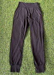 Black Align High Rise Jogger
Full Length Size 2