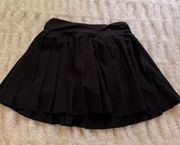 pleated skirt