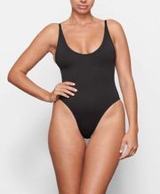 Skims Women's Onyx recycled Swim Scoop Neck One Piece Swimsuit Size XS