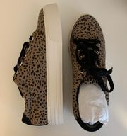 NWT Vegan Platform Sneaker  Purchased From Nordstrom Size 6.5