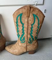 Maurice’s Cowgirl Boots NWOT