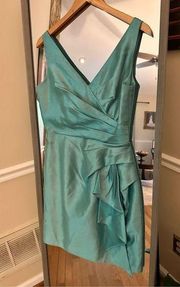 B2 Jasmine Formal V Neck Dress Size 10