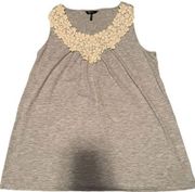 Daisy Fuentes Women's Tank Top‎ Floral Crochet Lace Trim Heather Gray Small