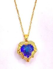 NWT Gold tone blue crystal heart necklace