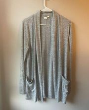 GAP cozy XS gray lightweight cardigan in like new condition with pockets!