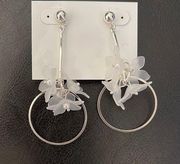 New Badgley Mischka Gold & Crystal Flowers Dangling Earrings