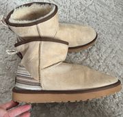 Short Women’s Shearling Boots Beige Size 11