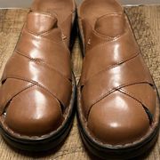 CLARKS Sienna Brown Leather Slip on Mule Clog COMFORT LIKE NEW CONDITION 10M