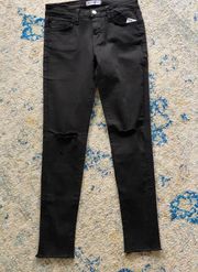 Black Ripped Skinny Jeans NWT