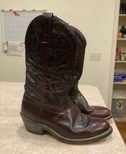 Cody James Cowboy boots, size 7D, color Black Cherry