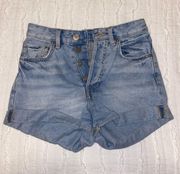 Light wash buttoned up XS high waisted jean shorts