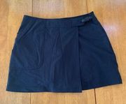 EASTERN Mountain Sports Active  Black Skort, Size 6