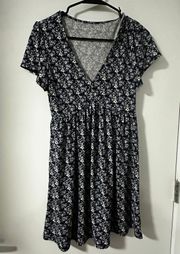 Dress - Navy blue With Flowers