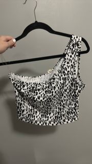 One Shoulder Cheetah Crop Top